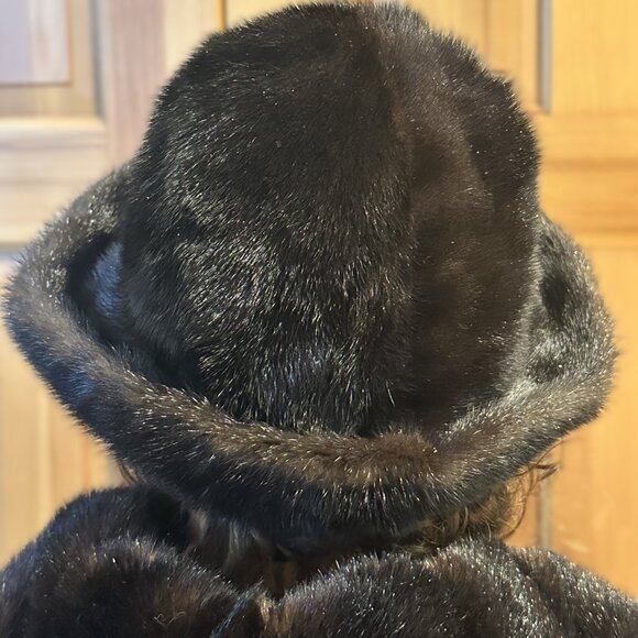 Lenore Marshall New York Vintage Dark Brown Mink Fur Hat - Dome with Brim 1960s - Picture 3 of 9